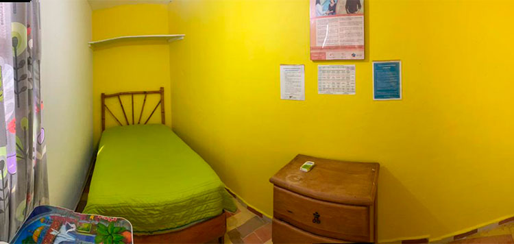 Clinica de Adicciones con jardines
